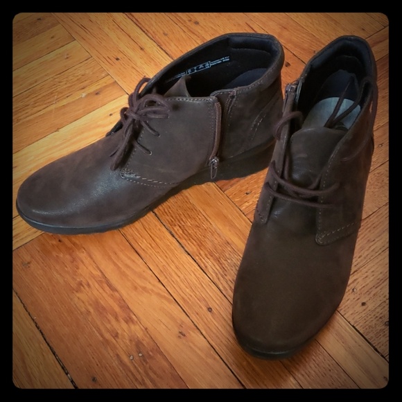 clarks women's caddell hop boot